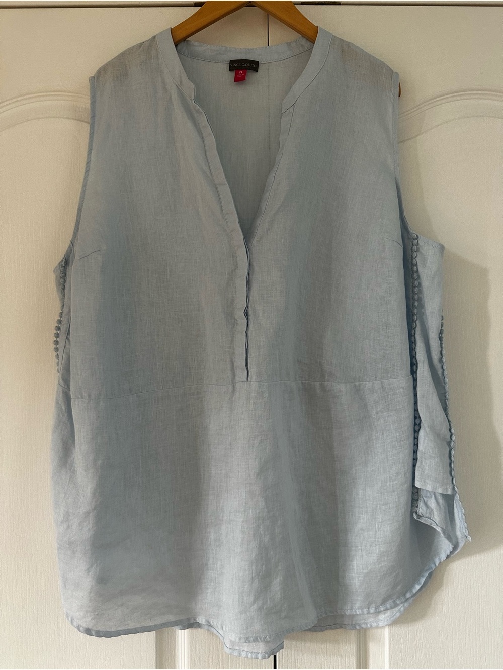 Vince Camuto Pale Blue Sleeveless Linen Split-Neck Tunic